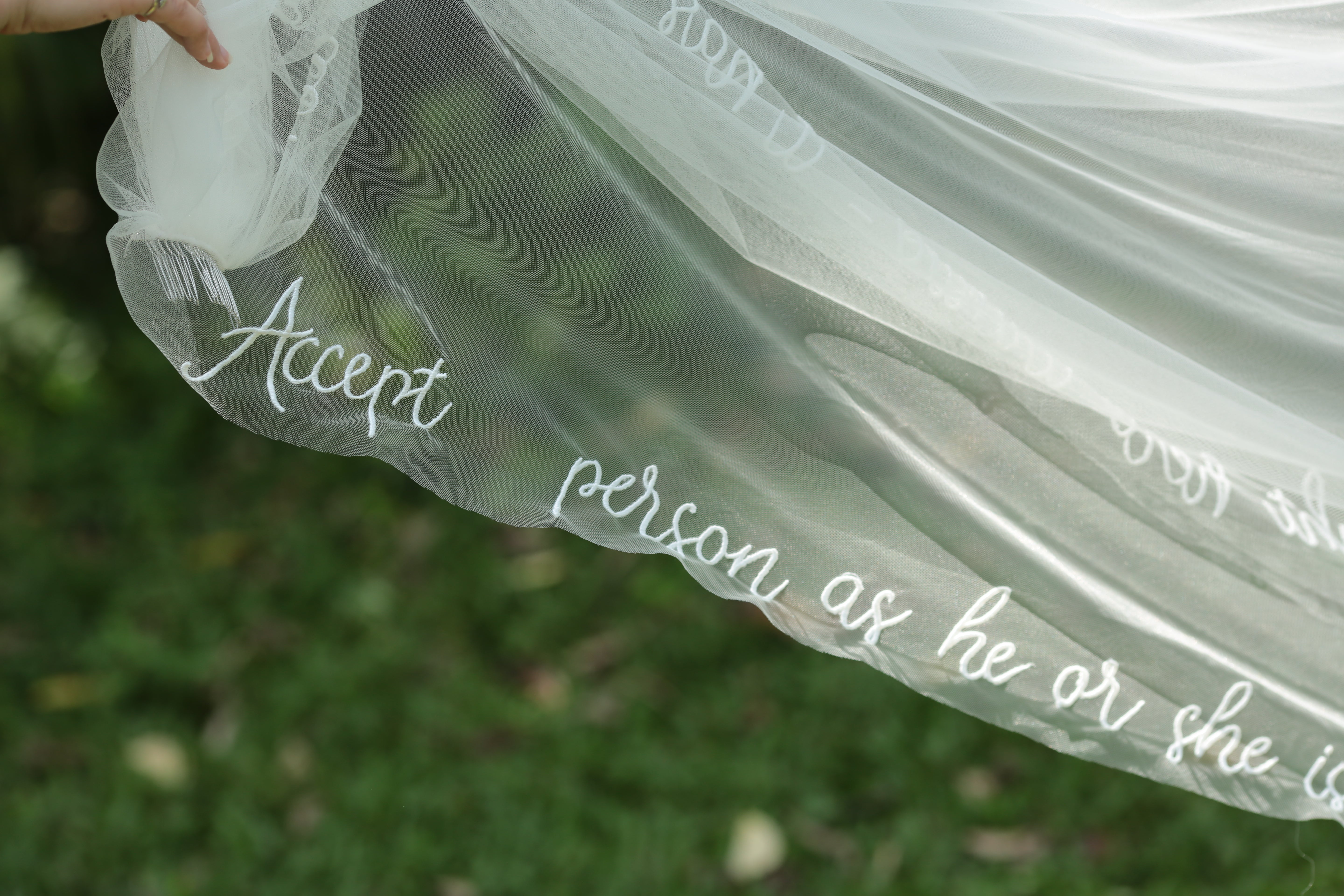 When Do You Take Your Veil Off? A Wedding Day Timeline