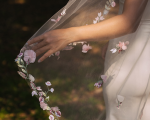 Luxury Colorful Floral Veils: What Makes High-End Designs Stand Out?