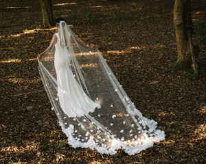 10 Stunning Cathedral Veils That Make a Statement Down the Aisle