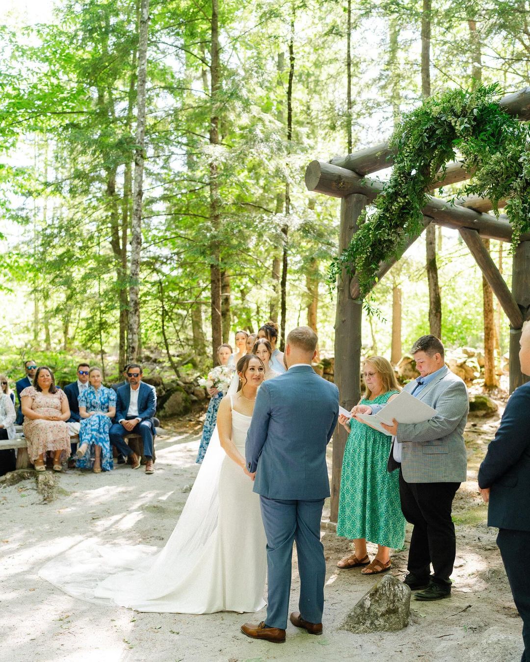 How Veil Trends Differ Between Urban and Rural US Weddings