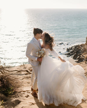 Choosing the Perfect Beach Wedding Veil - What you need to know