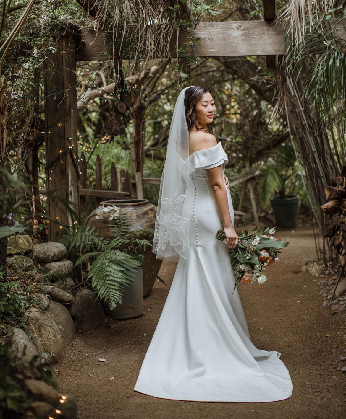 Short Wedding Dresses and Veil Options for UK Weddings