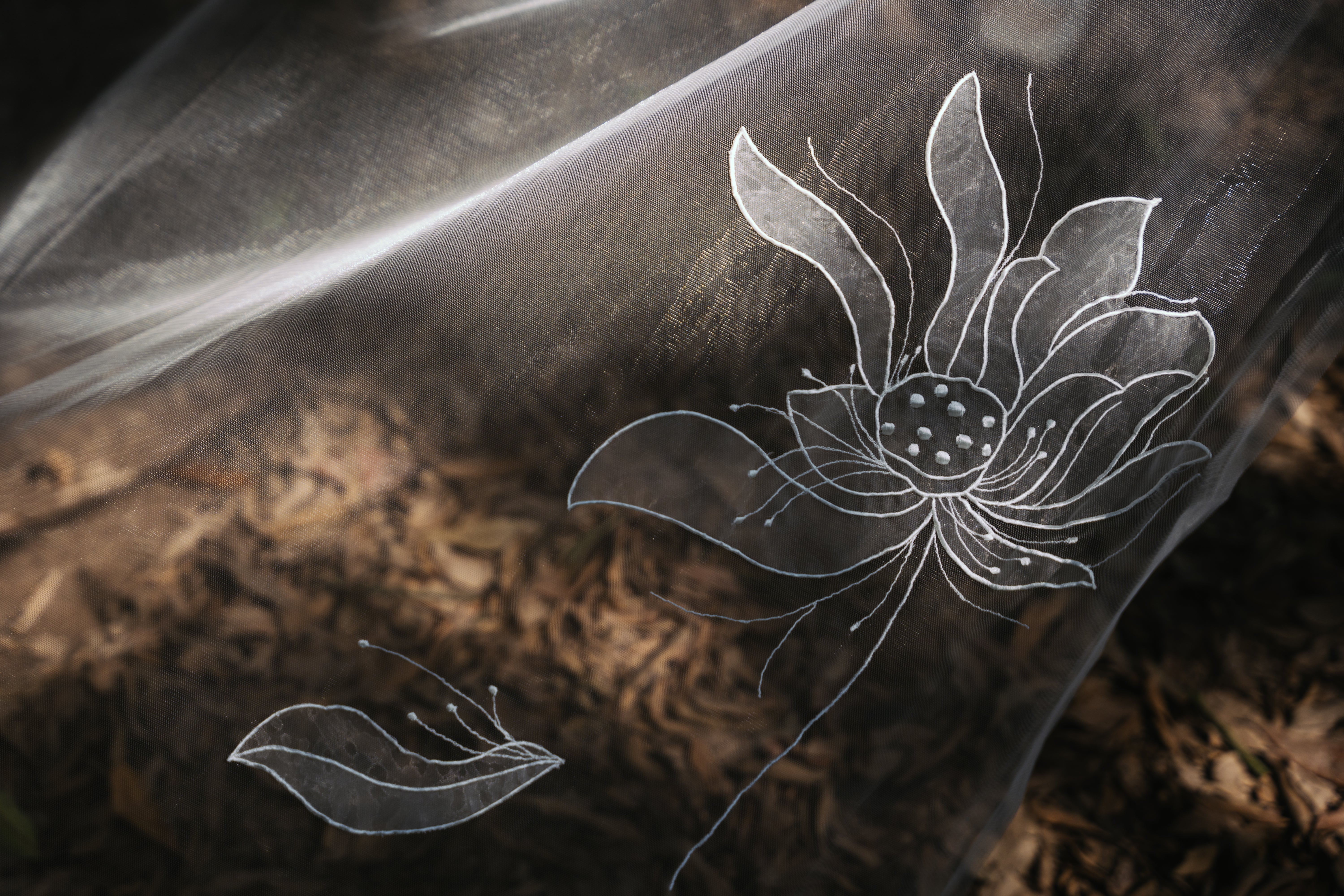 7 Delicate Embroidered Veils That Add a Personal Touch to Your Bridal Look