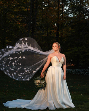 Wedding Hairstyles with Veil and Headpiece: How to Rock Both!