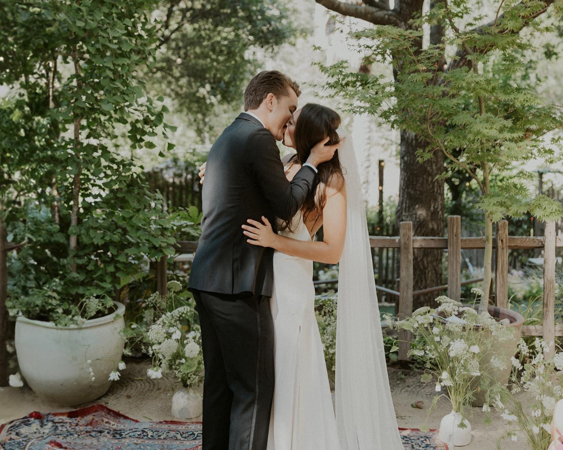 How to Store a Wedding Dress & Veil: Essential Tips