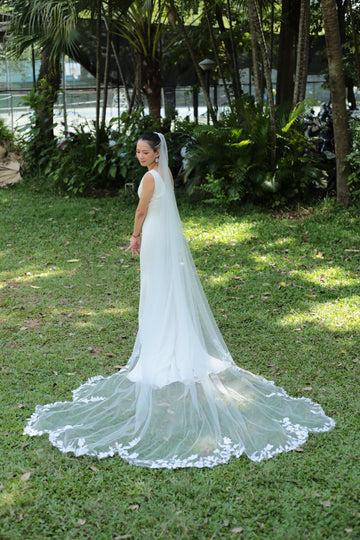 KYLIE  | Royal cathedral floral lace Veil