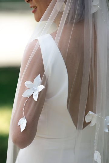 KAYLA | Chapel 3D floral veil