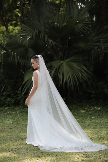 MONICA | Organza floral veil