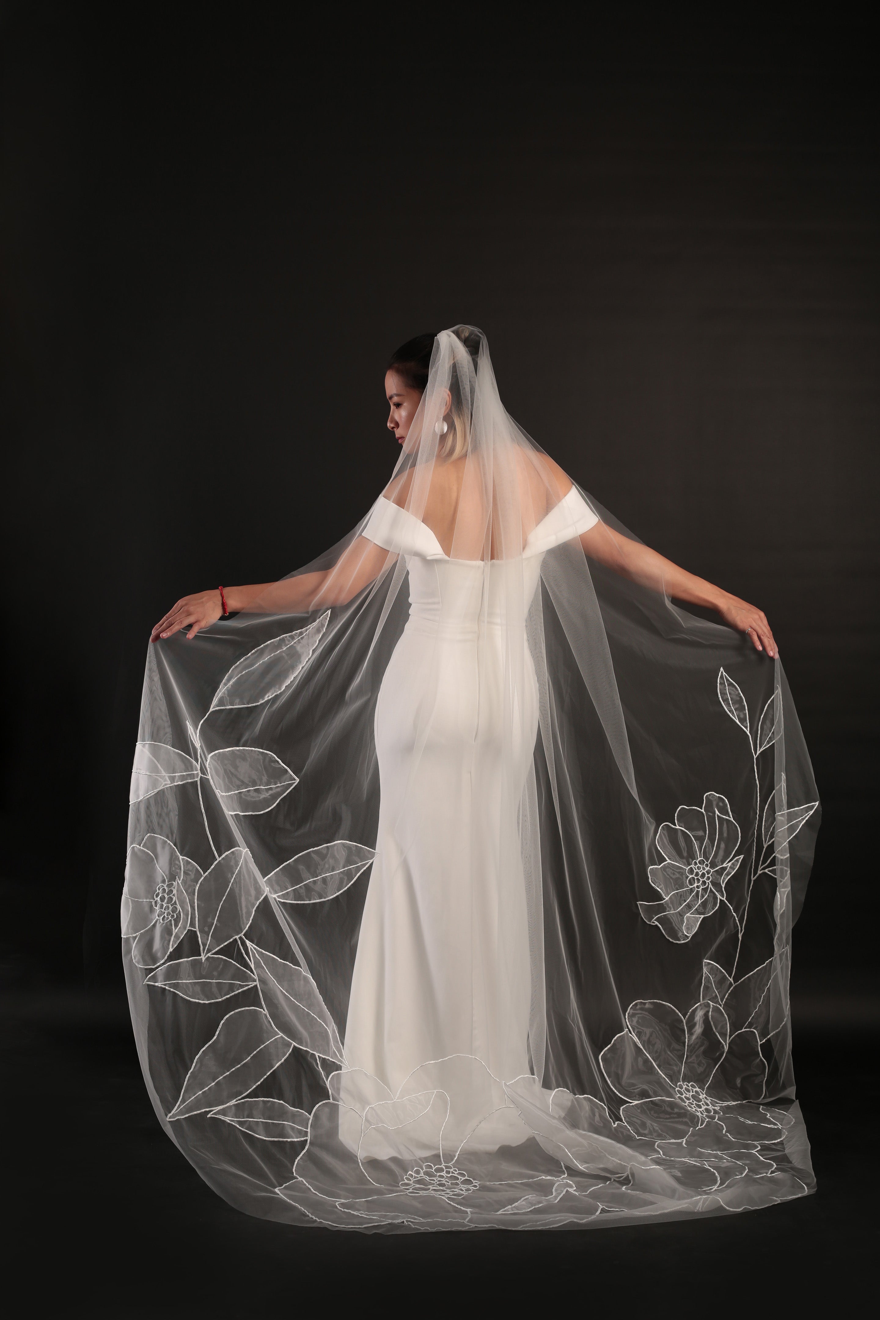 Lilly organza floral veil design from left side behind