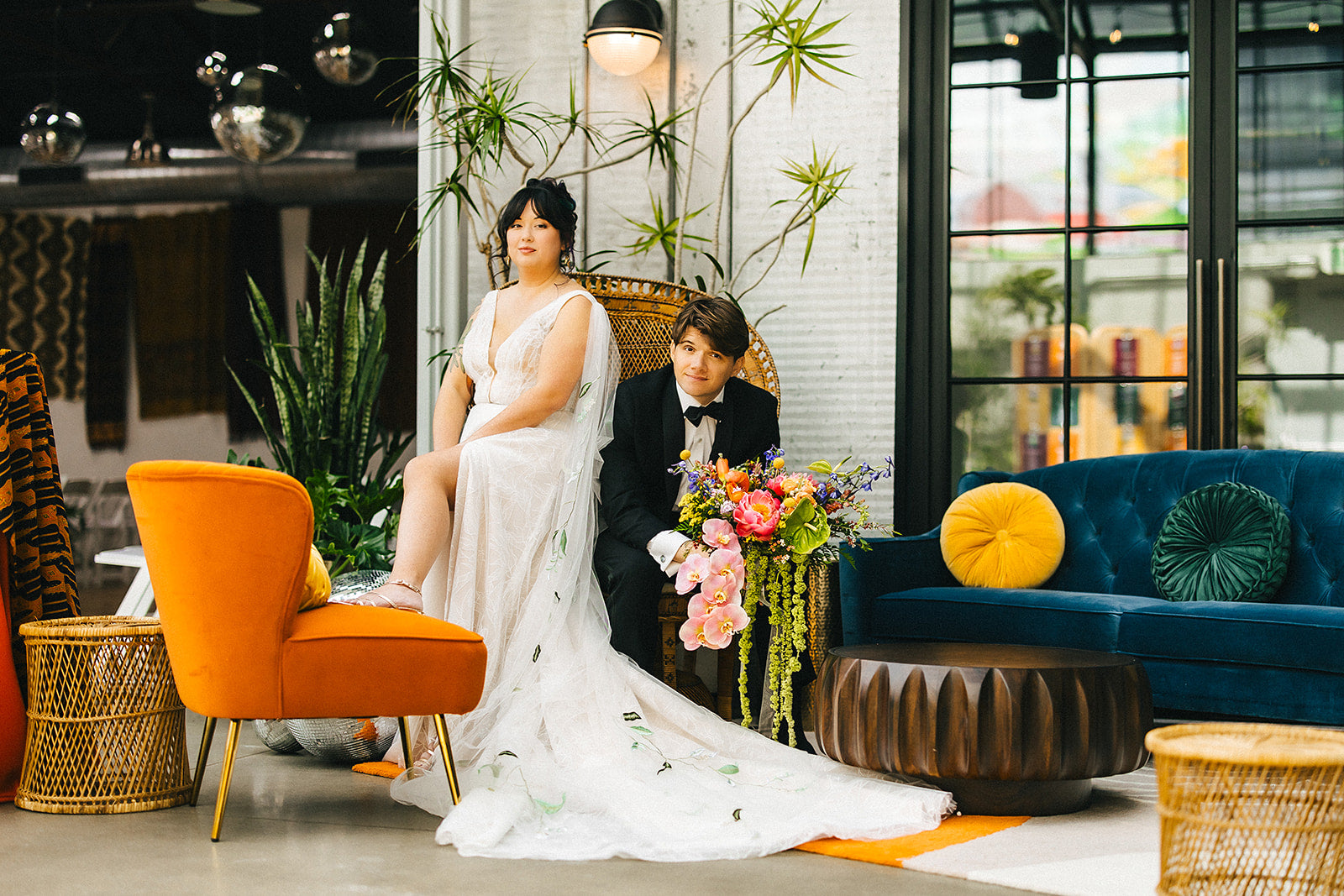 NILSA |  Green embroidery floral wedding veil