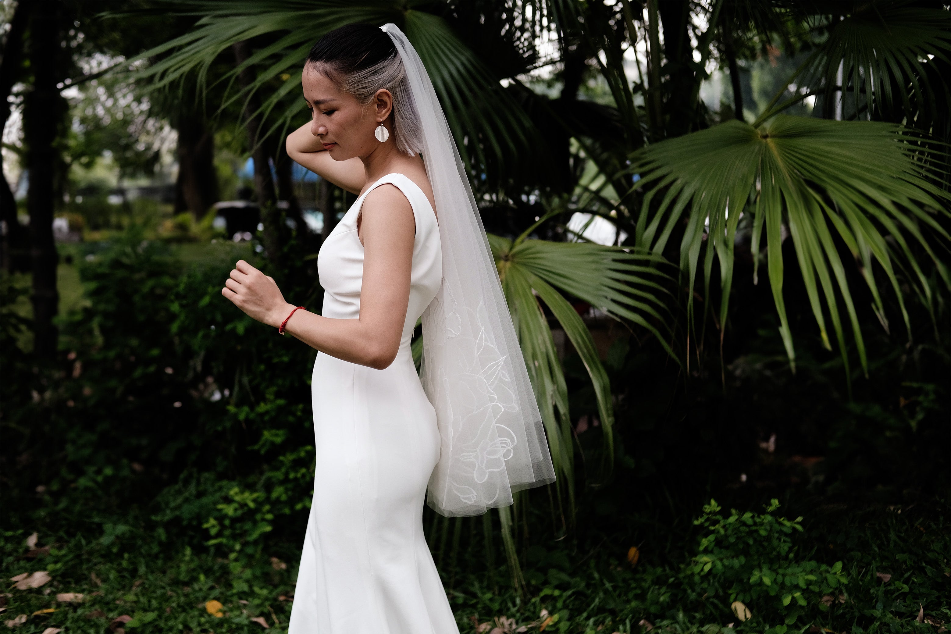 DARA | Elbow organza floral veil