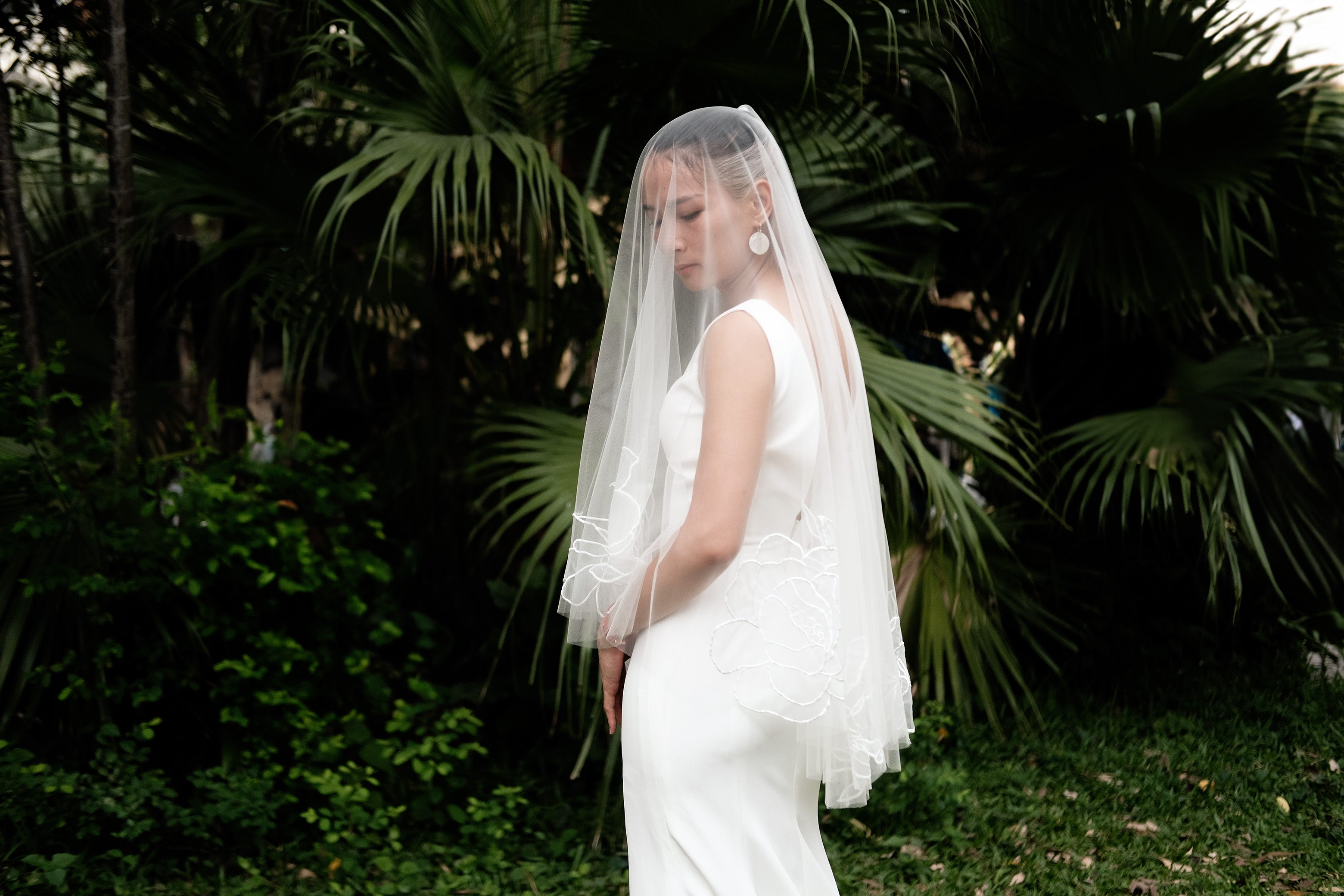 DARA | Elbow organza floral veil
