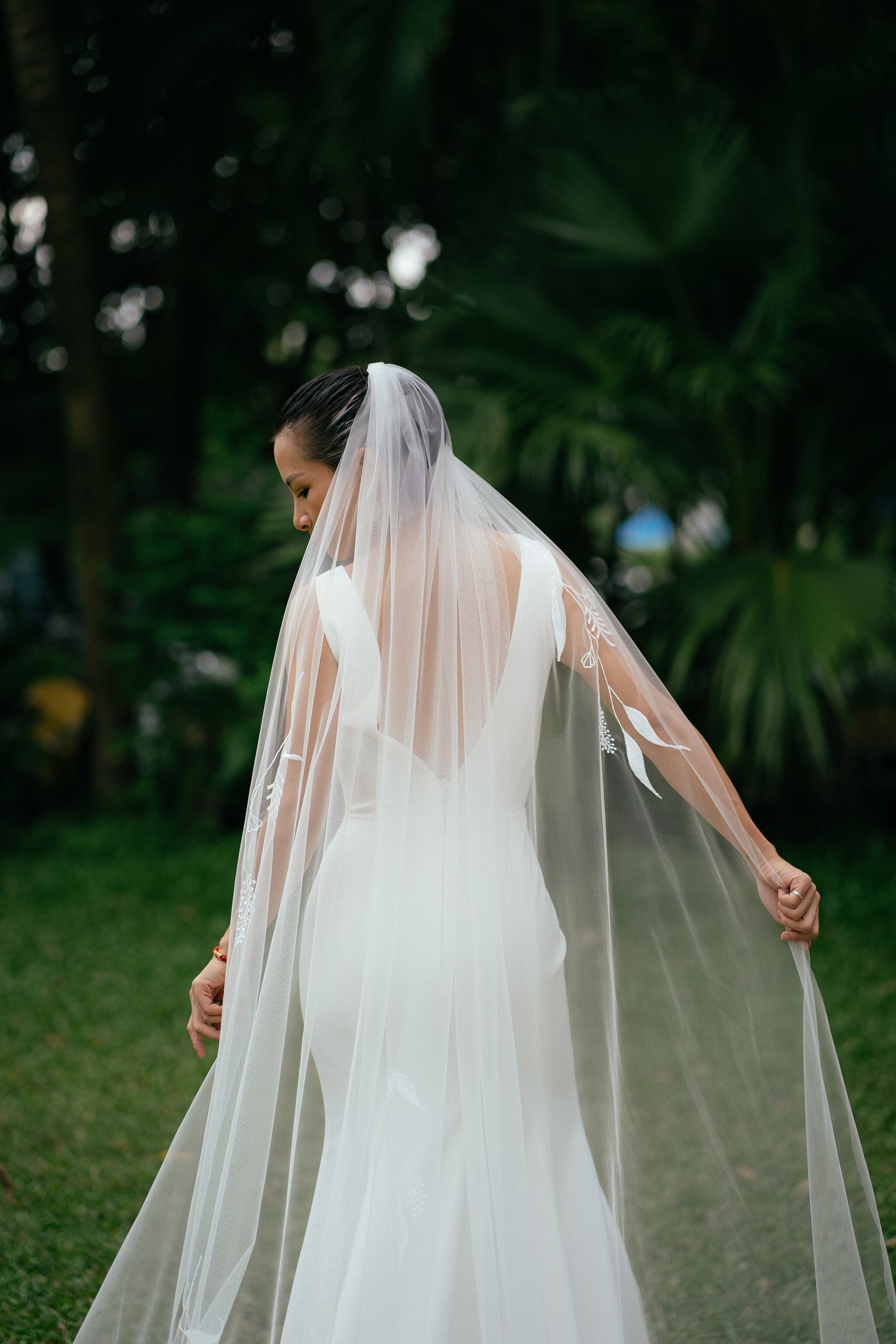 SARAH | Romantic cathedral embroidery floral veil/ Custom veil/ Cathedral wedding veil/ Wedding veil/ floral veil/