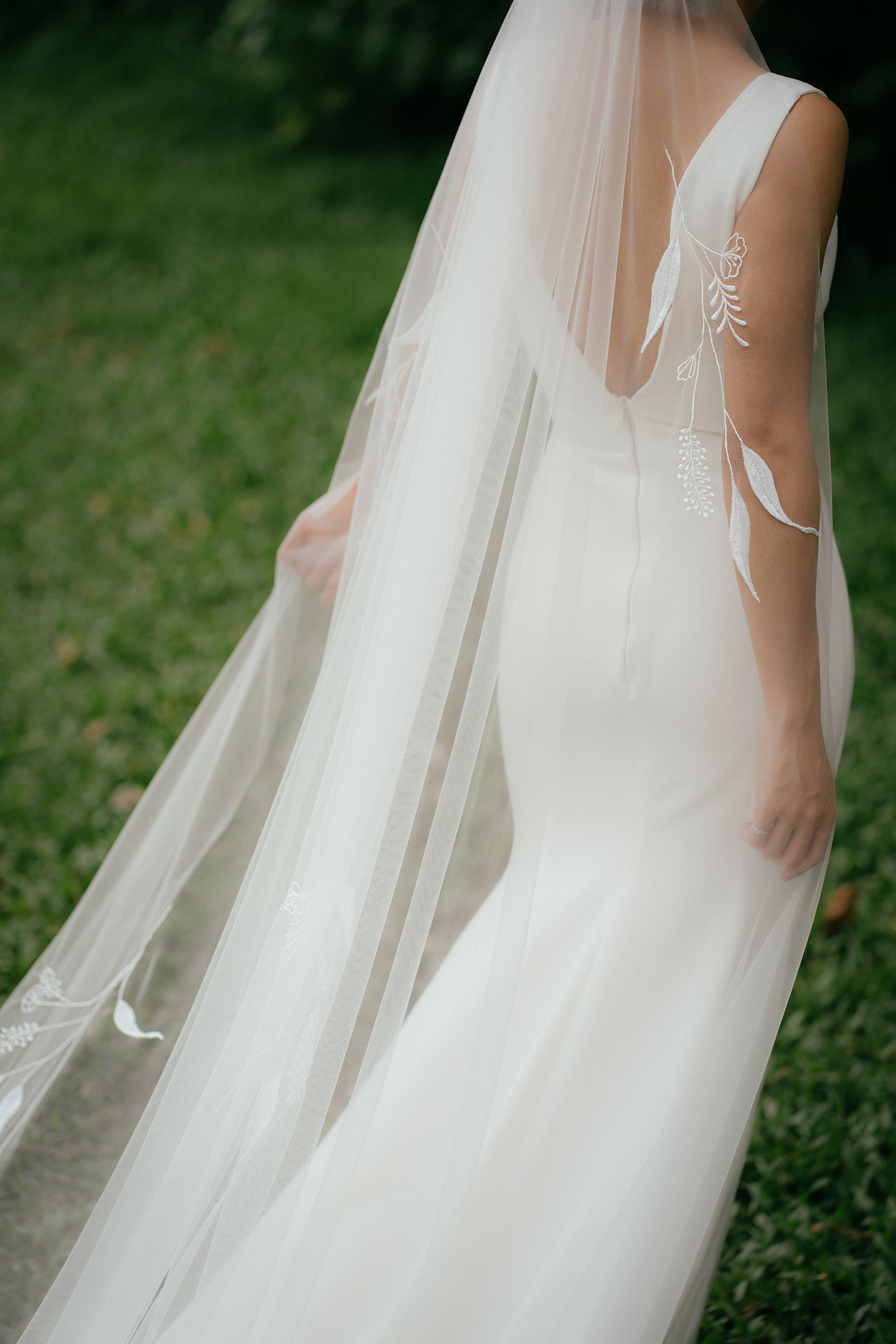 SARAH | Romantic cathedral embroidery floral veil/ Custom veil/ Cathedral wedding veil/ Wedding veil/ floral veil/