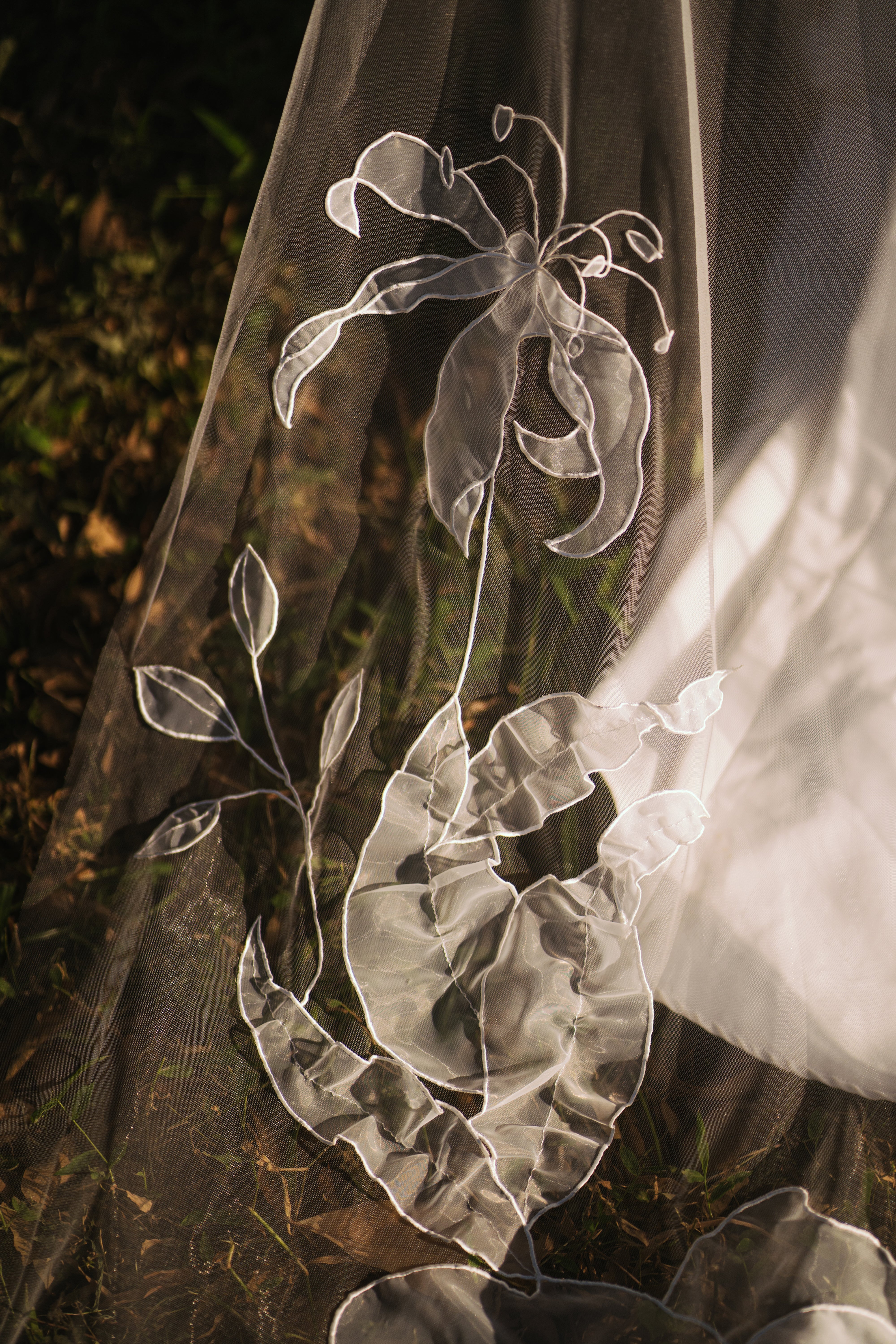 Picture of wedding veil :
GLORIOSA | 3D Floral wedding veil