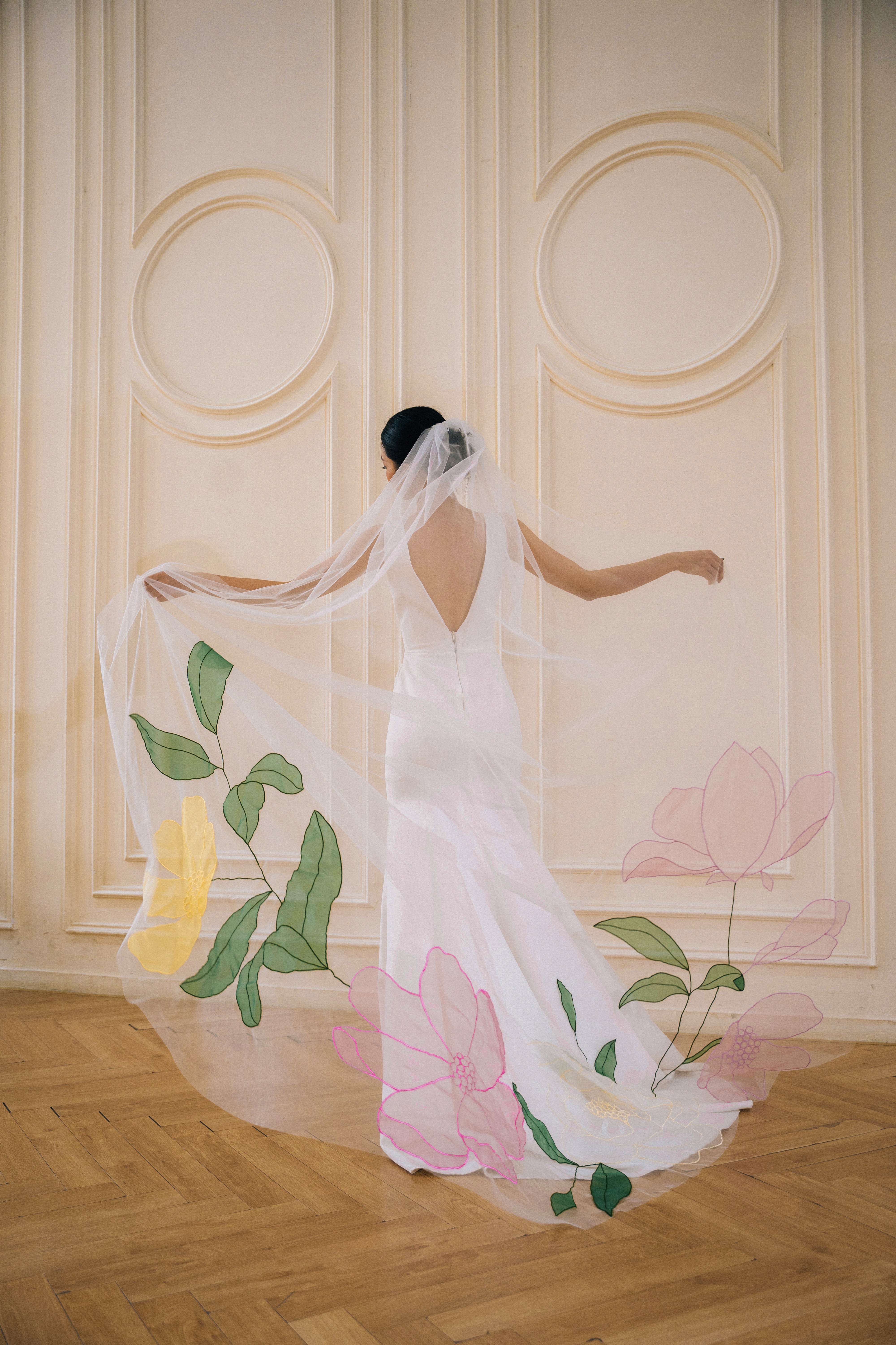 COLORFUL KAITIE | Cathedral organza embroidery floral veil