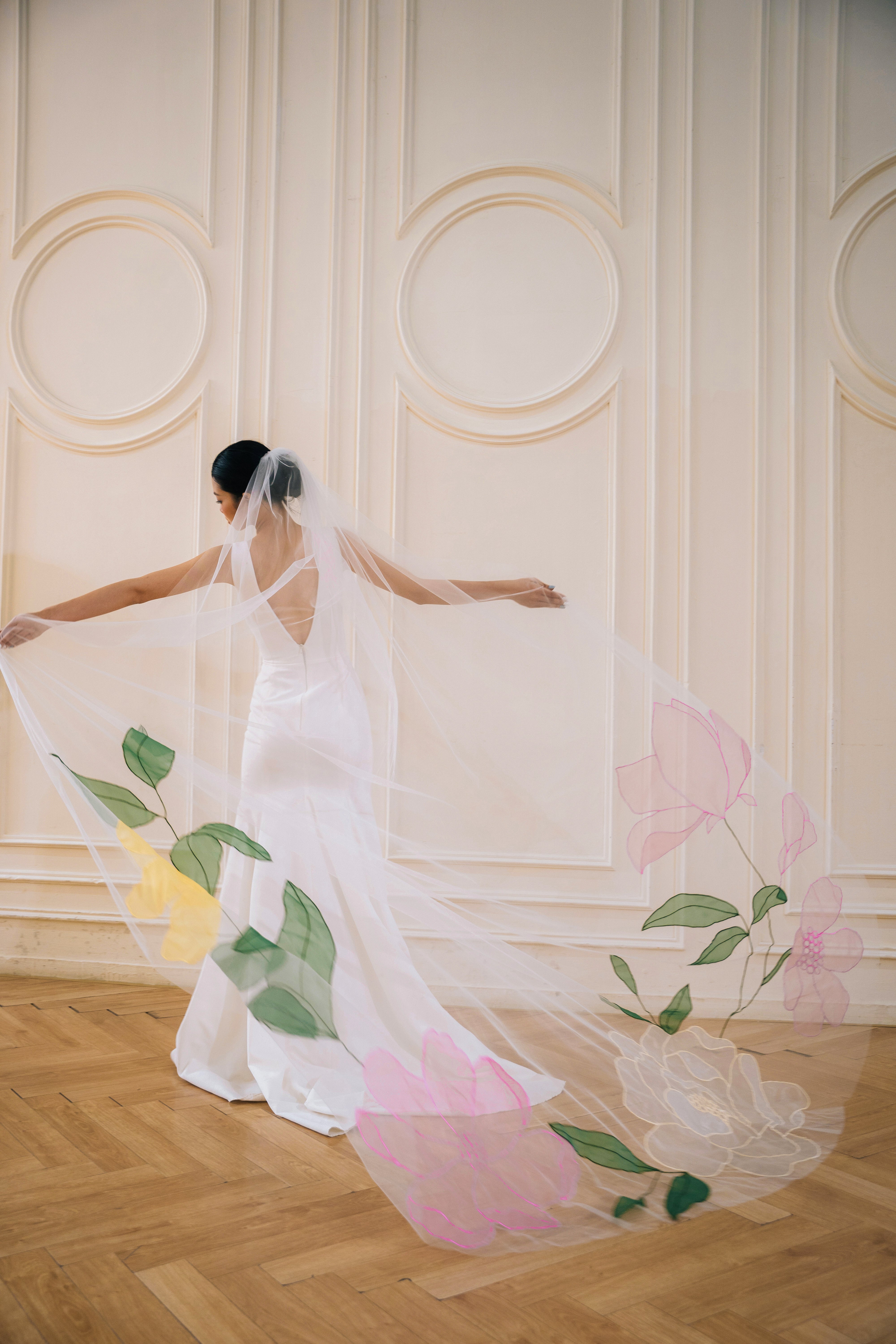 COLORFUL KAITIE | Cathedral organza embroidery floral veil