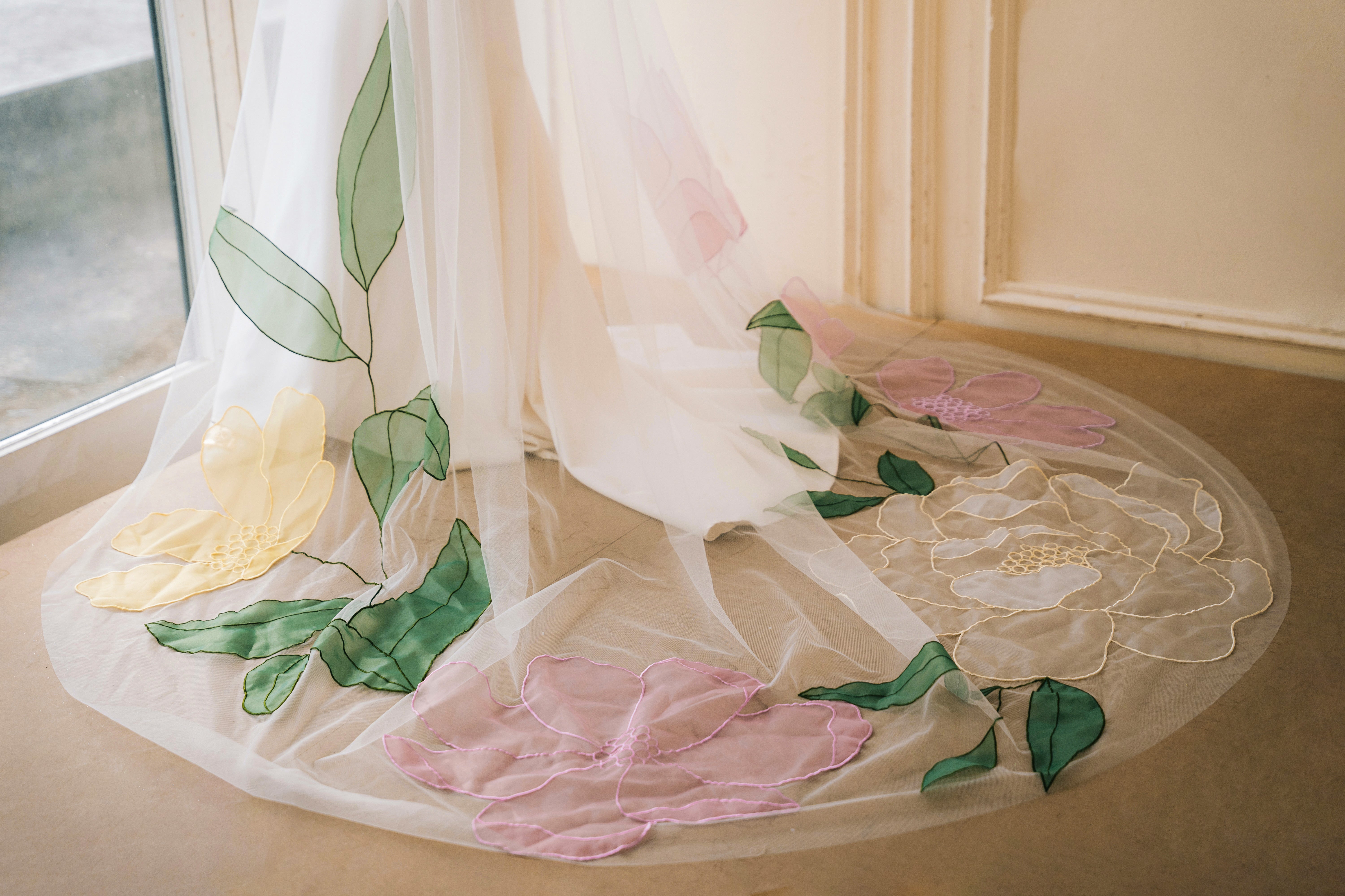 COLORFUL KAITIE | Cathedral organza embroidery floral veil