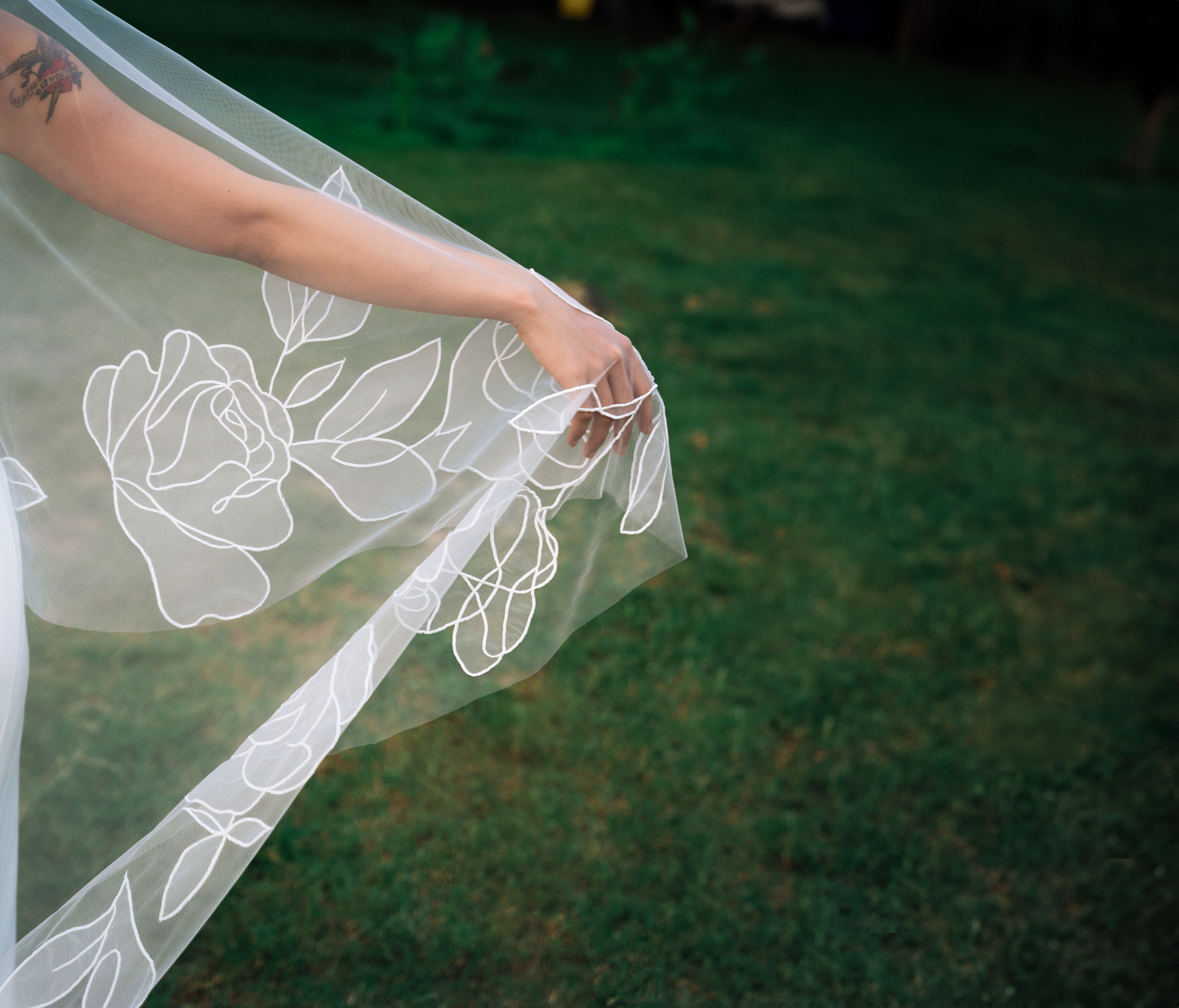 CHARLOTTE | Cathedral organza wedding veil