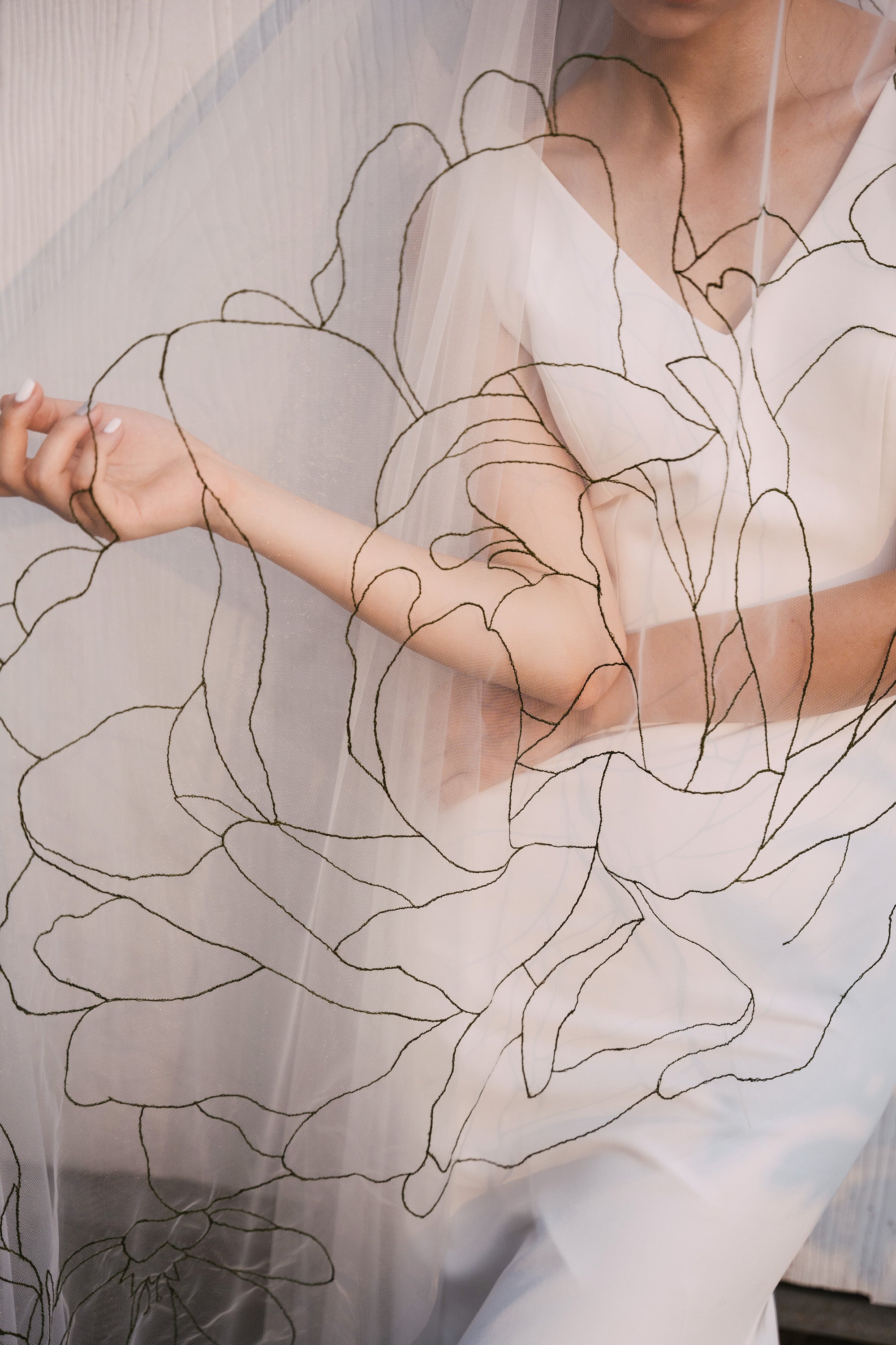 EMMA Veil |  Dark green line floral embroidered veil