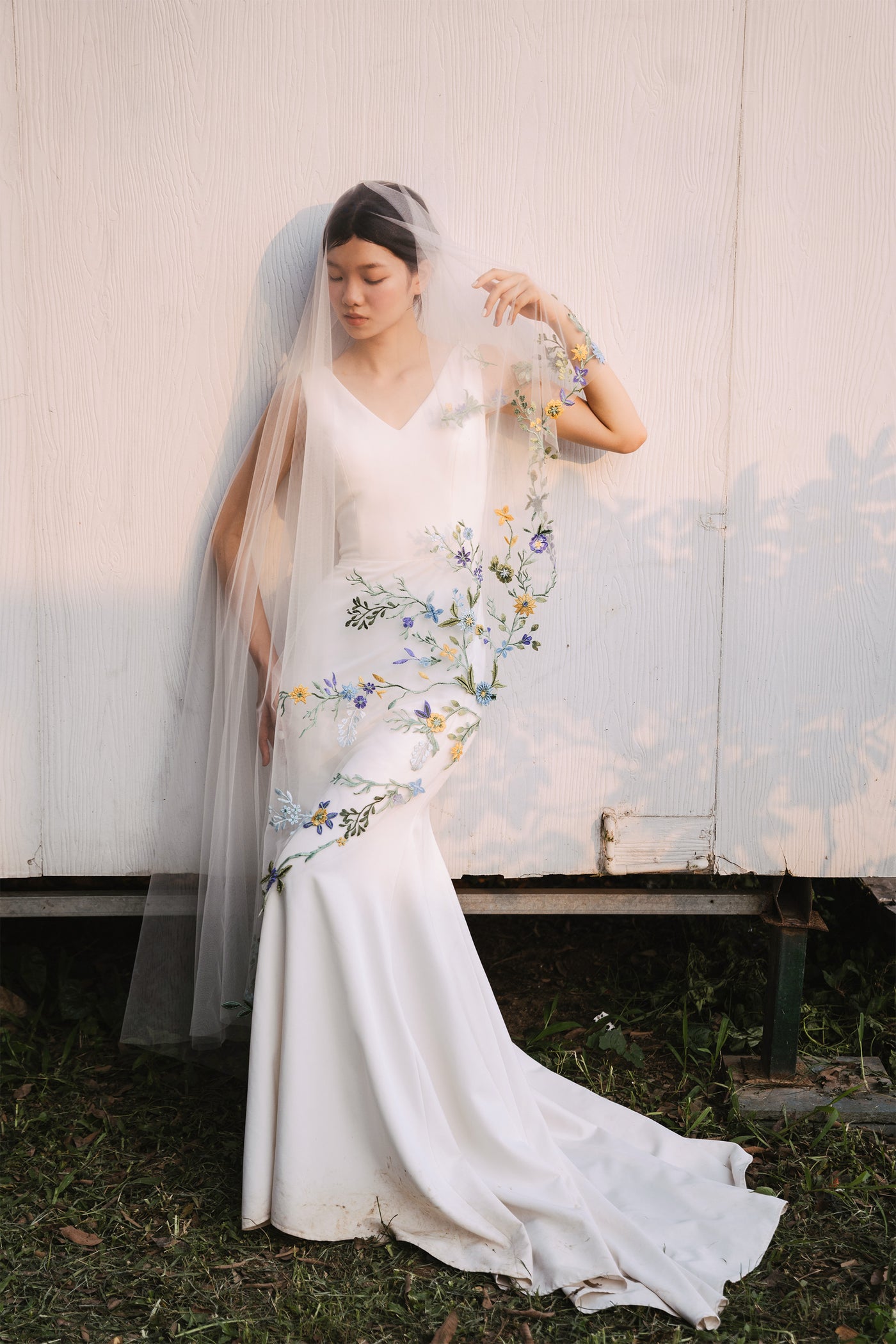 Colorful Wedding Veil | PAOLA Floral Lace by Tara Bridal | Handmade Bridal Veils by TARA Bridal Colorful Wedding Veil | PAOLA Floral Lace by Tara Bridal | Handmade Bridal Veils by TARA Bridal