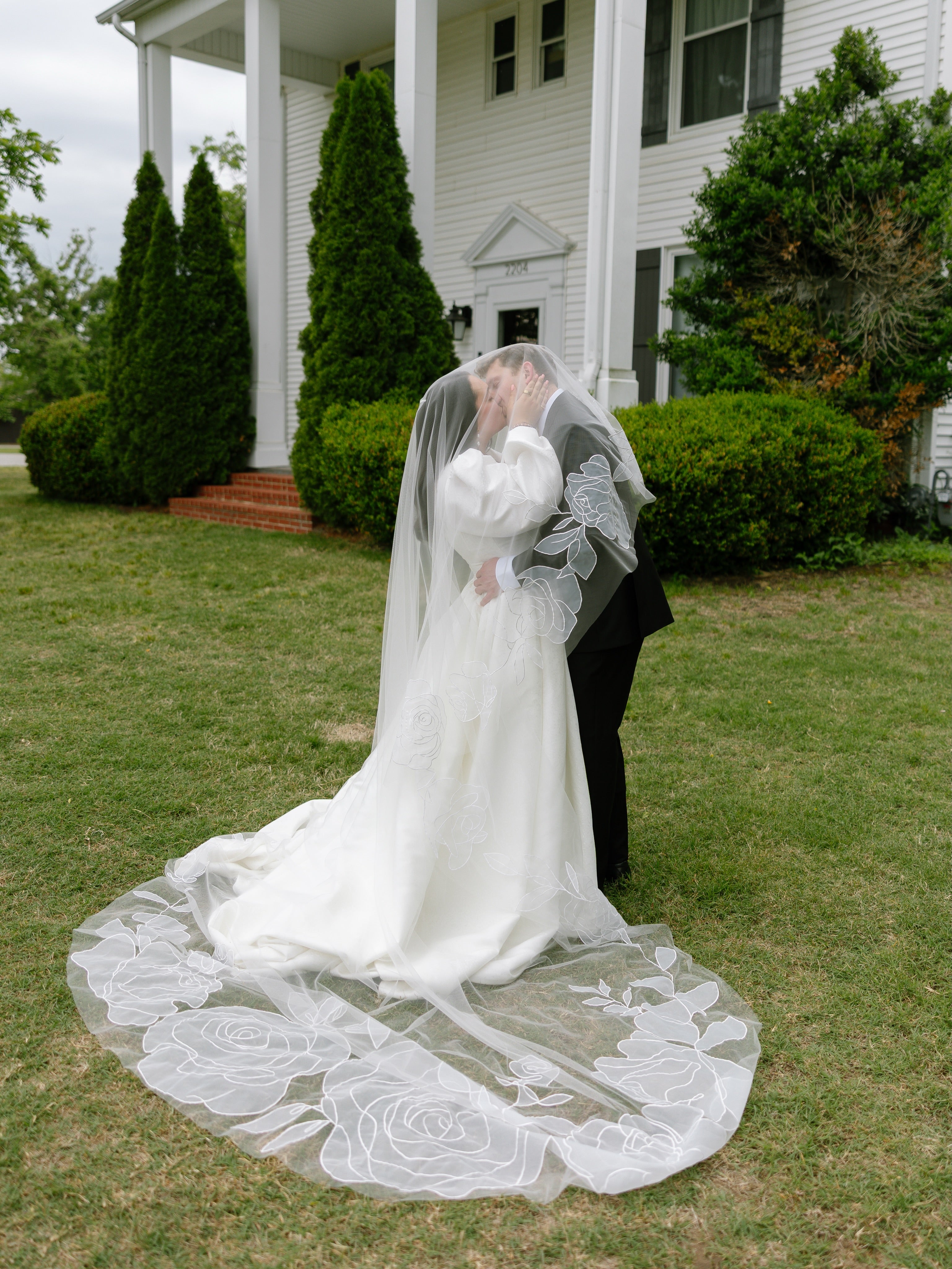 CHARLOTTE | Cathedral organza wedding veil