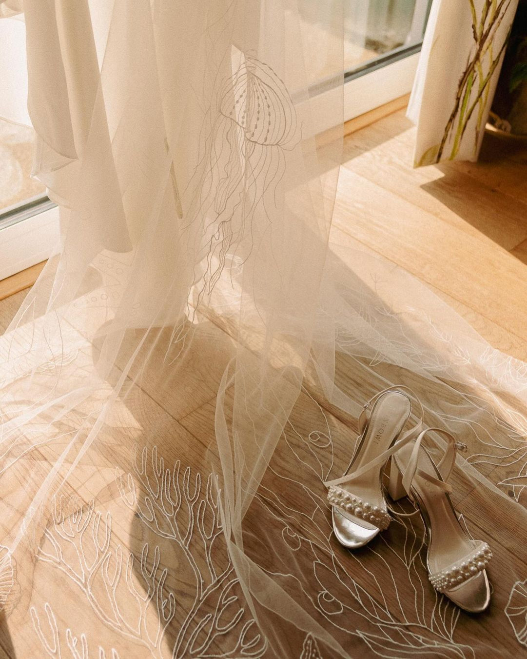Wedding dress