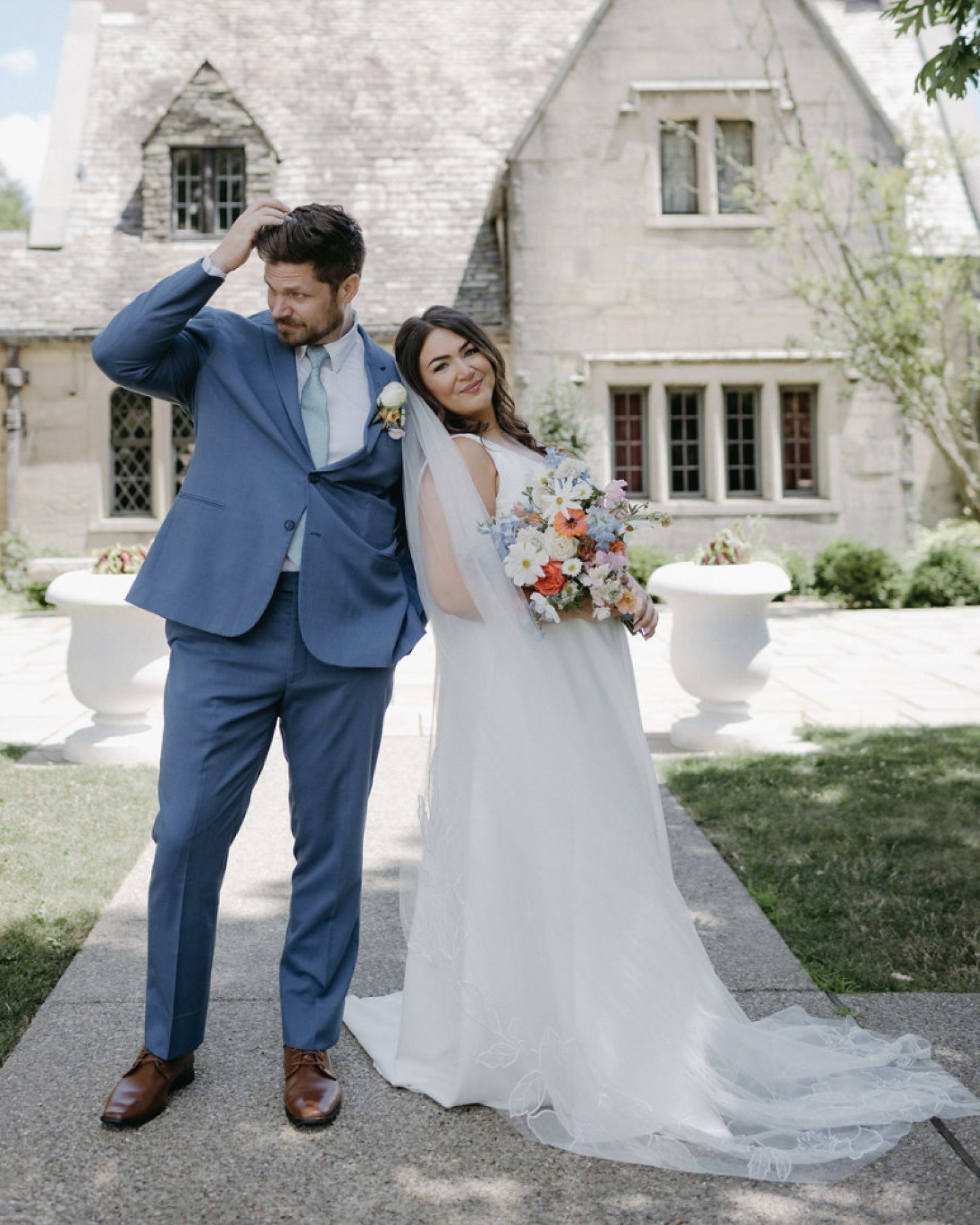 Weeding couple wearing Sophie veil
